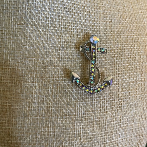 Sparkling AB Crystal Anchor Brooch and Bracelet Set - Picture 3 of 12